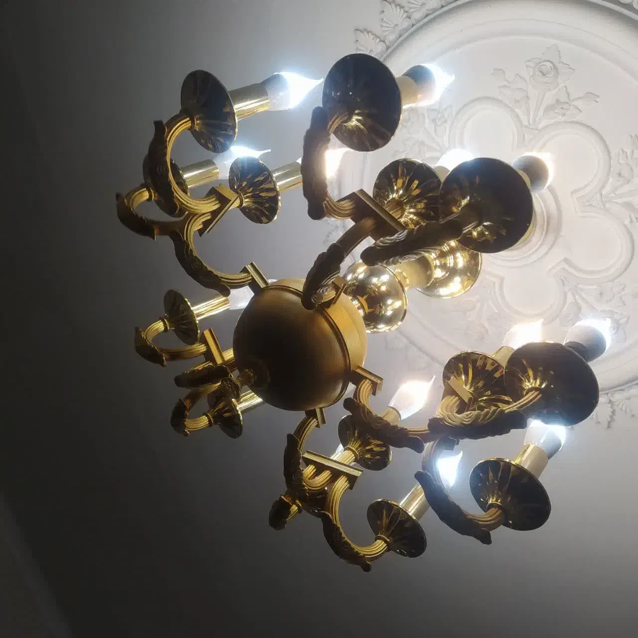 لوستر برنزی|لوستر و چراغ آویز|تبریز, |دیوار