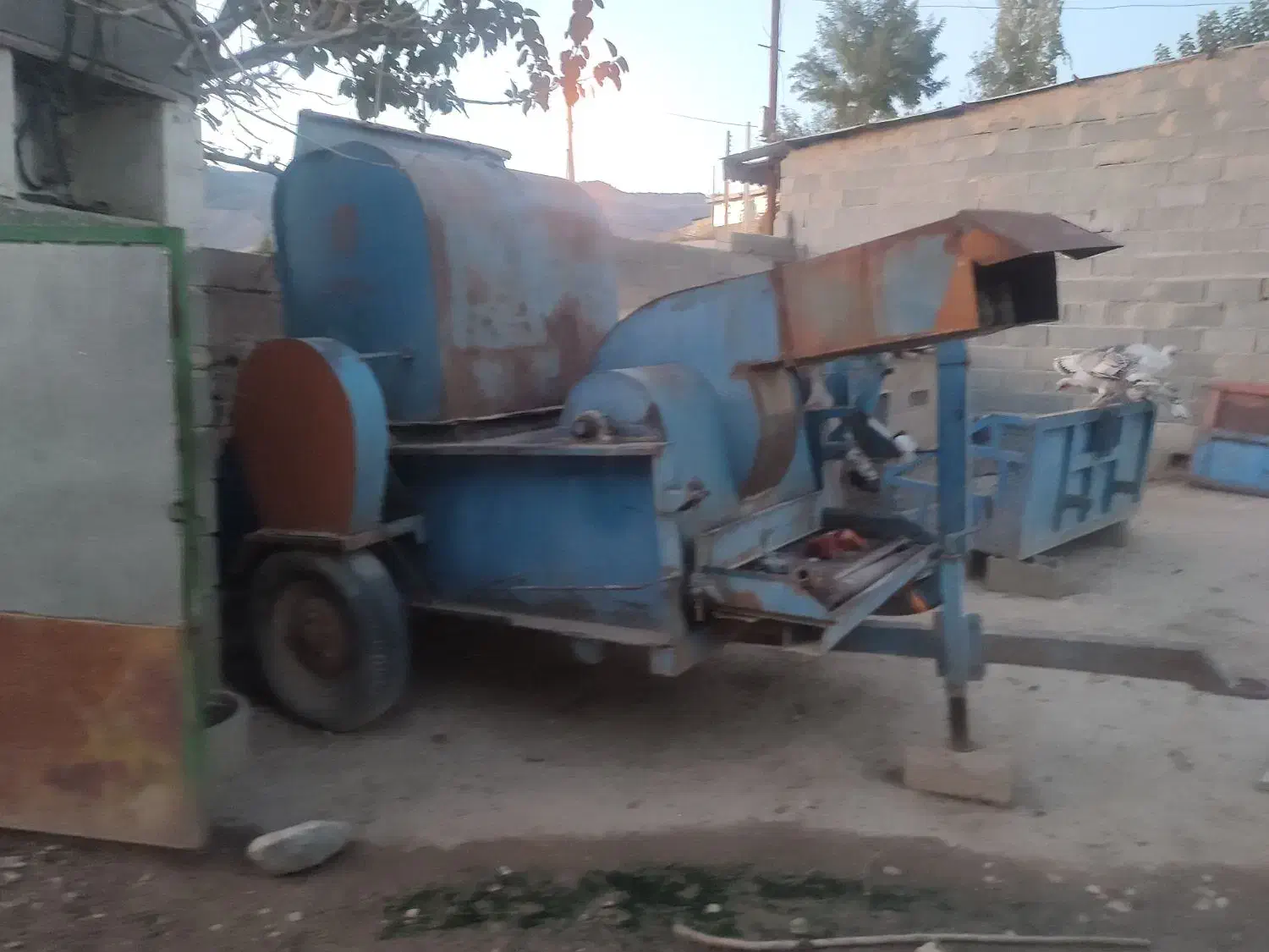 کاه کوب سالم سلامت|ماشین‌آلات صنعتی|فراغی, |دیوار