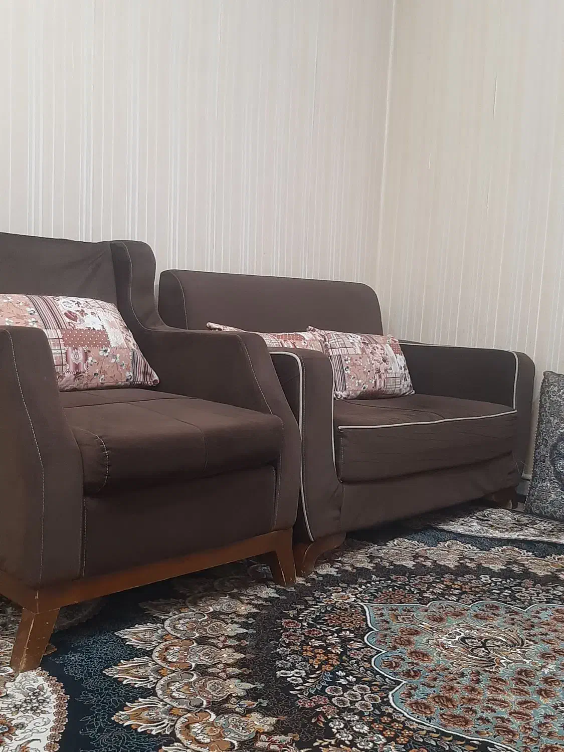 نیم ست همراه با جلو مبلی|مبلمان خانگی و میز عسلی|هشتگرد, گلسار|دیوار