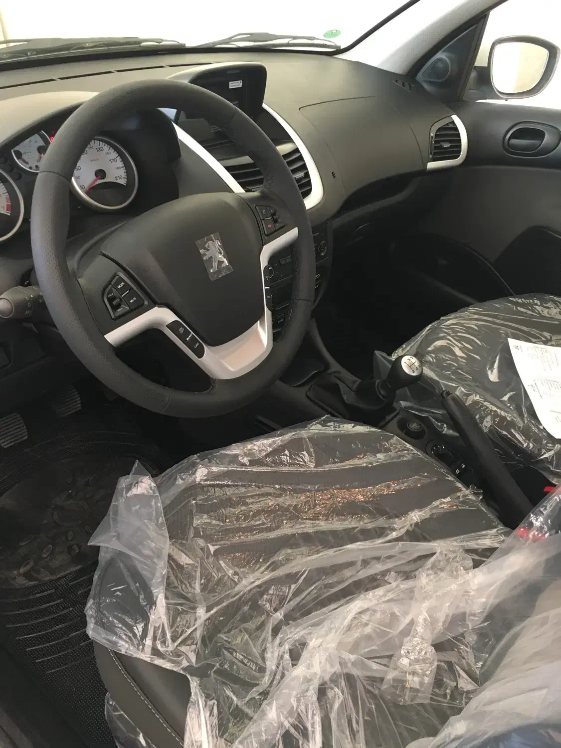 پژو ۲۰۷ tu5 پاناخشک|خودرو سواری و وانت|زاهدان, |دیوار