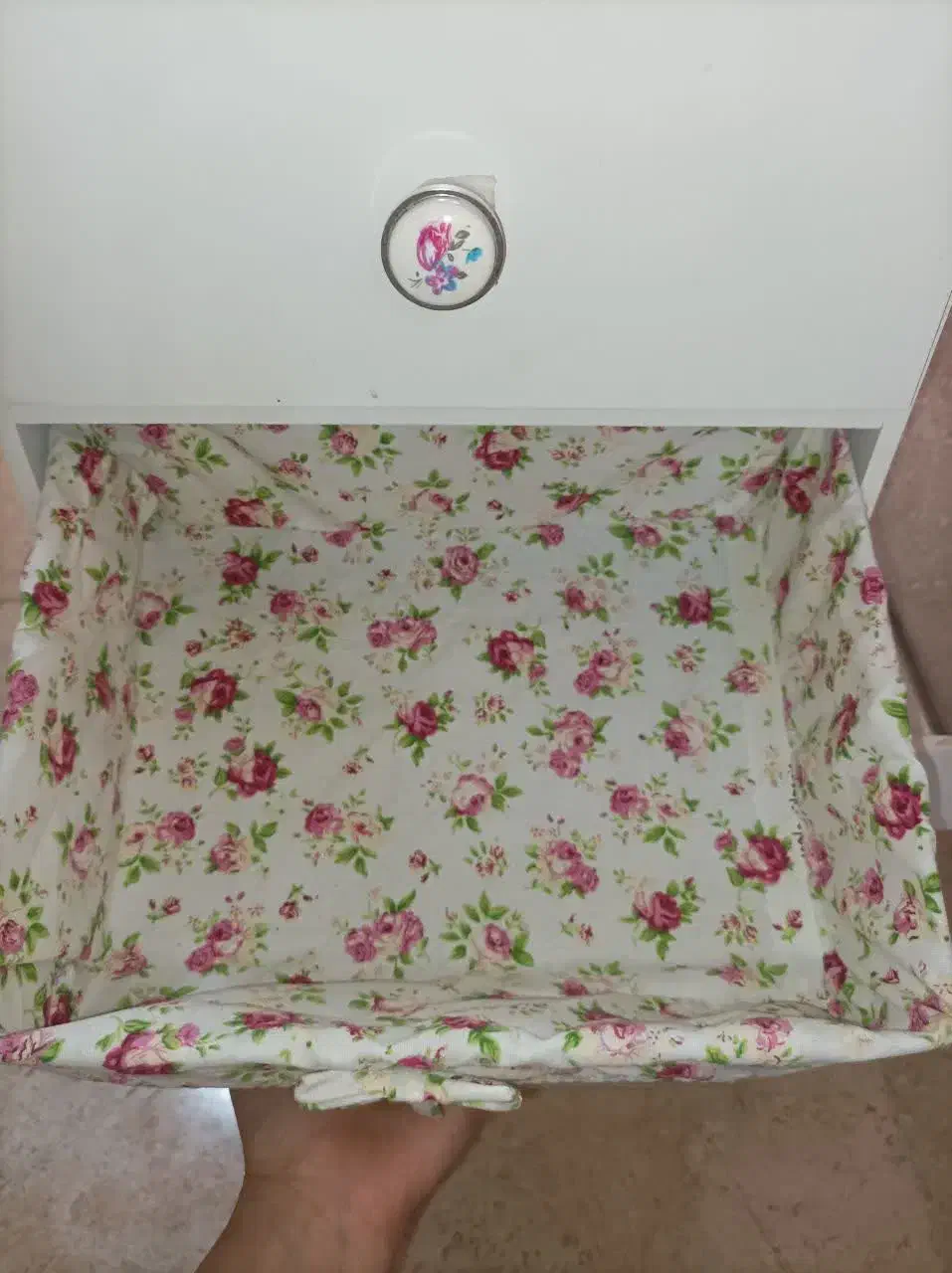 سبدسیب زمینی و پیاز|آبچکان و نظمدهنده ظروف|ری, شهادت|دیوار