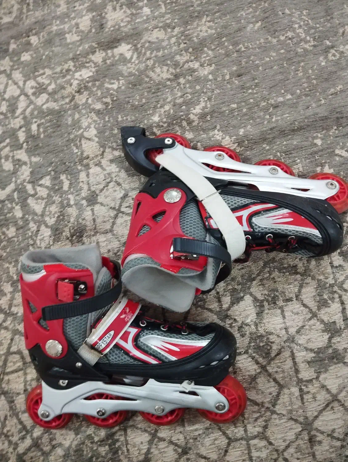 اسکیت نو  سایز ۳۸ تا ۴۴|دوچرخه، اسکیت، اسکوتر|خرم‌آباد, |دیوار