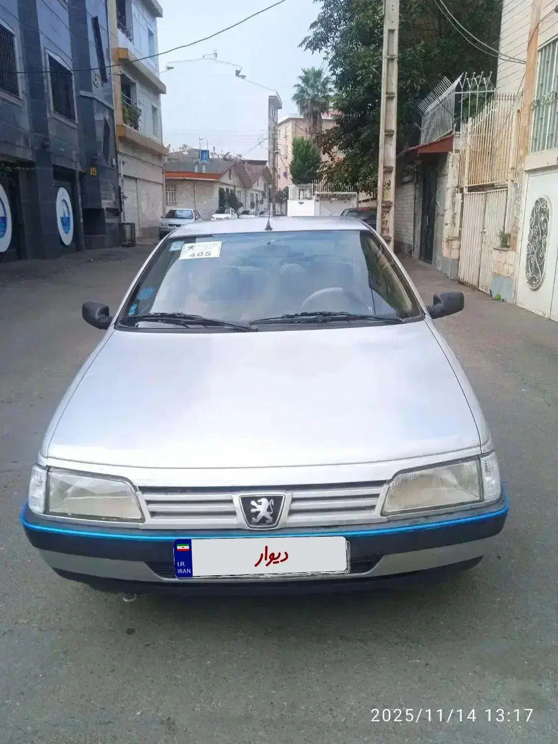 پژو  405 دوگانه کارخانه مدل 88 - نقره ای|خودرو سواری و وانت|رشت, منظریه|دیوار