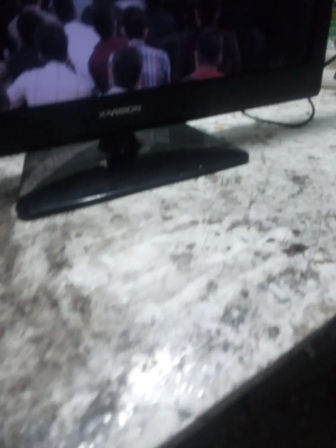 تیوی 24اینچ ال ای دی دیجیتال خور وفلش خور|تلویزیون و پروژکتور|سمنان, |دیوار