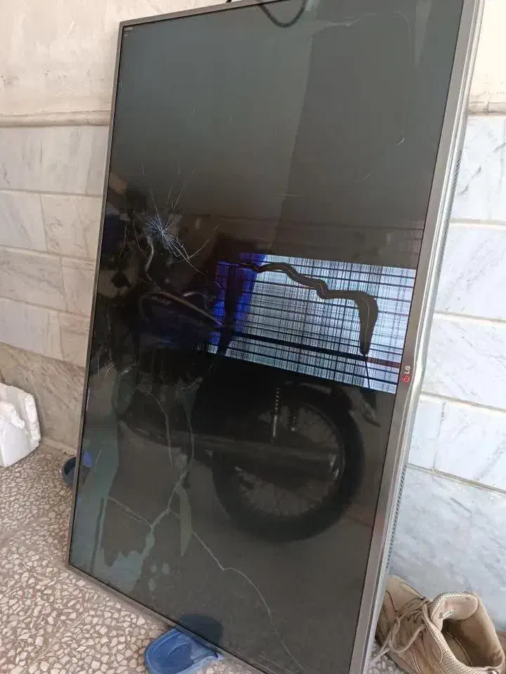 تلویزیون ال جی|تلویزیون و پروژکتور|قم, شاه ابراهیم|دیوار