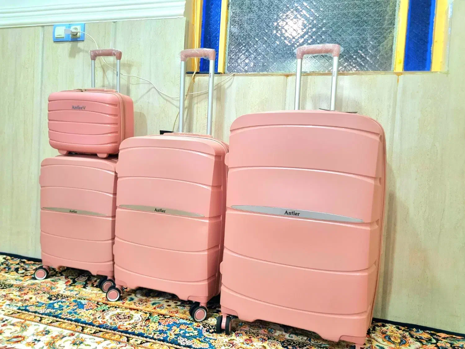 چمدان مسافرتی|کیف، کفش، کمربند|رامشیر, |دیوار