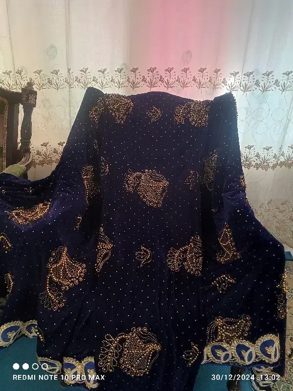 لباس محلی|لباس|پاتاوه, |دیوار