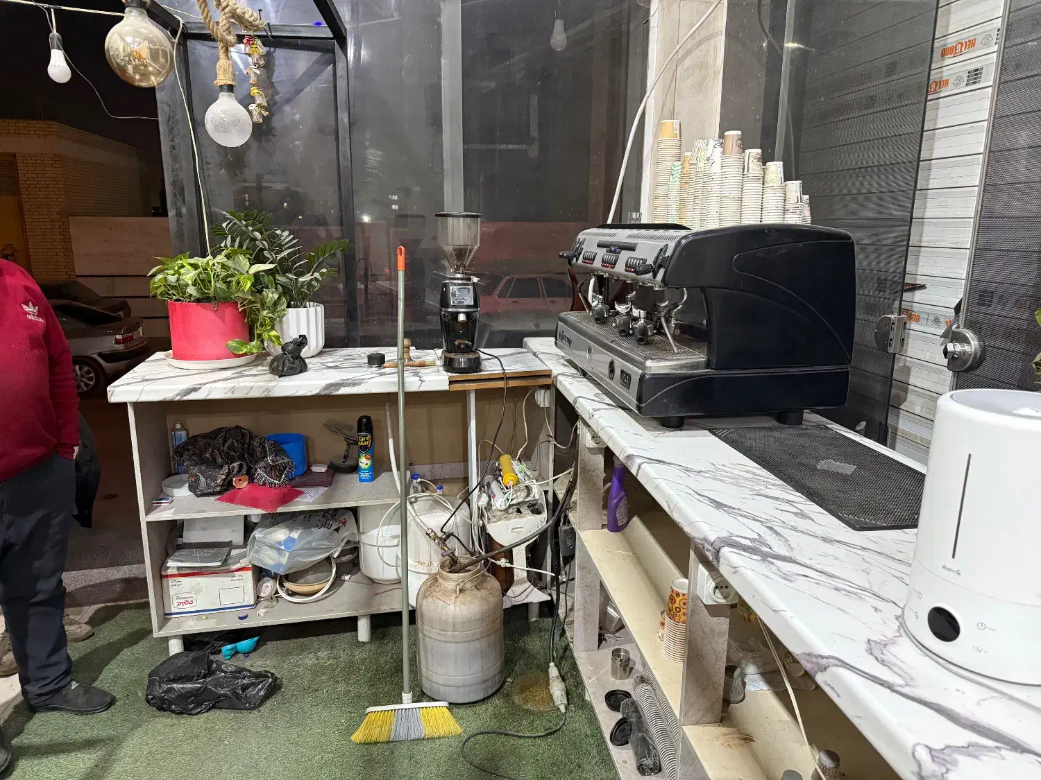 وسایل کافه به مناسبت ترین قیمت تکی وکلی|فروشگاه و مغازه|شیراز, میانرود|دیوار