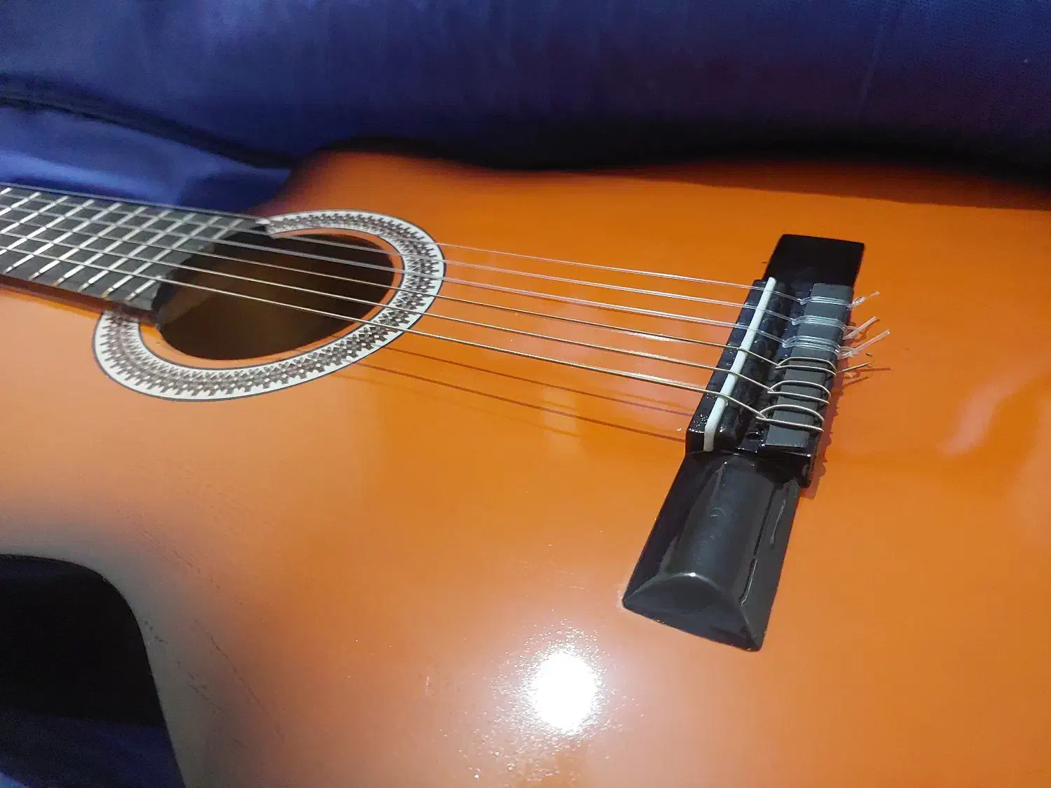 گیتار دیاموند|گیتار، بیس، امپلیفایر|بجنورد, |دیوار