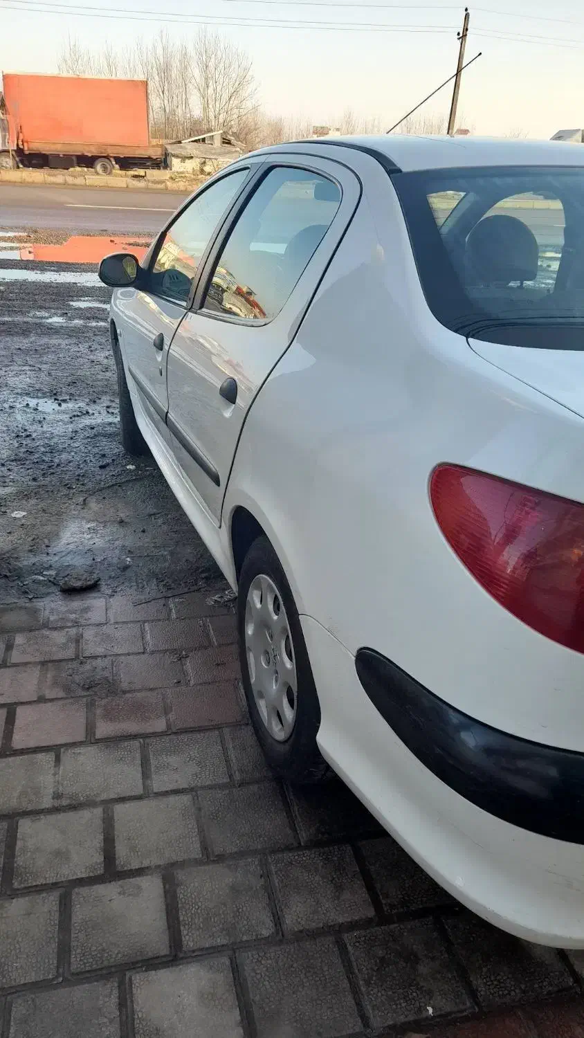 پژو 206sdv8 مدل ۹۰ بیرنگ|خودرو سواری و وانت|لاهیجان, لیالستان|دیوار