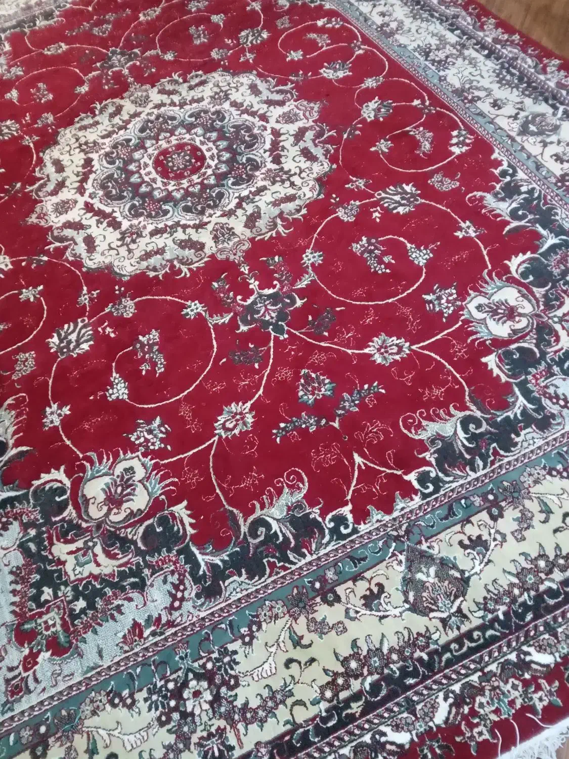 فرش ۱۲متری|فرش|قائم‌شهر, |دیوار