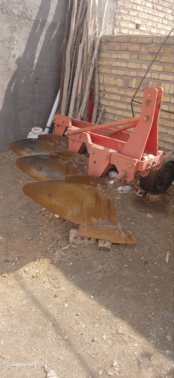 گاو آهن|ماشین‌آلات صنعتی|ایجرود, |دیوار