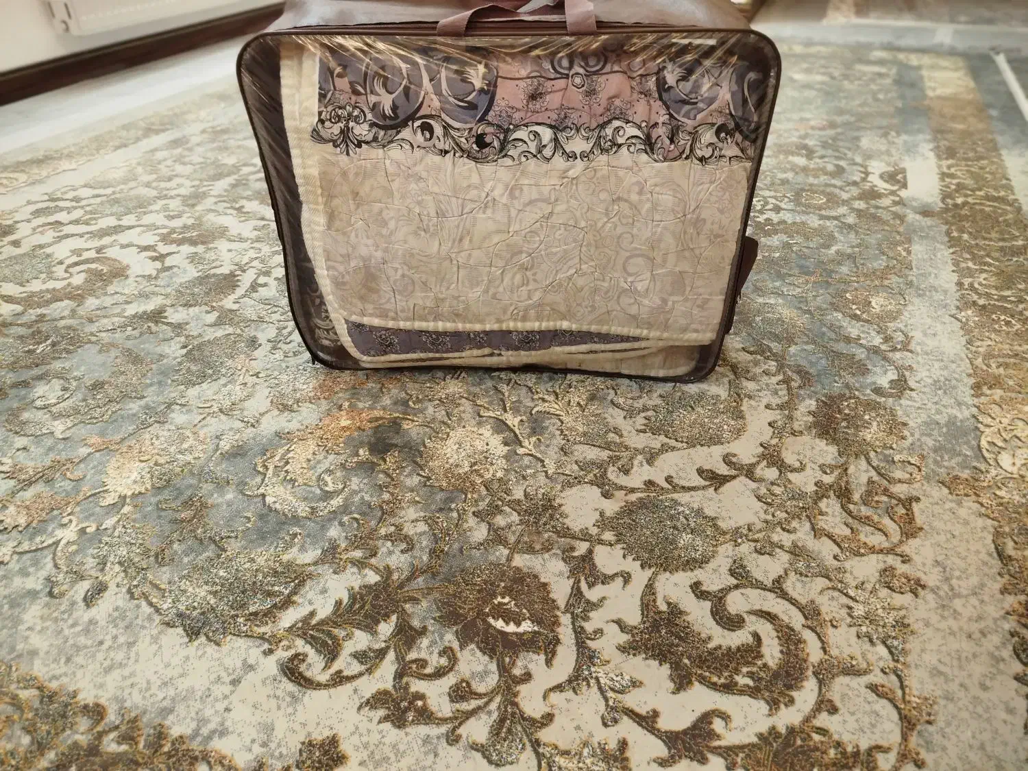 تشک (نمدی)|رختخواب، بالش، پتو|قم, پردیسان|دیوار