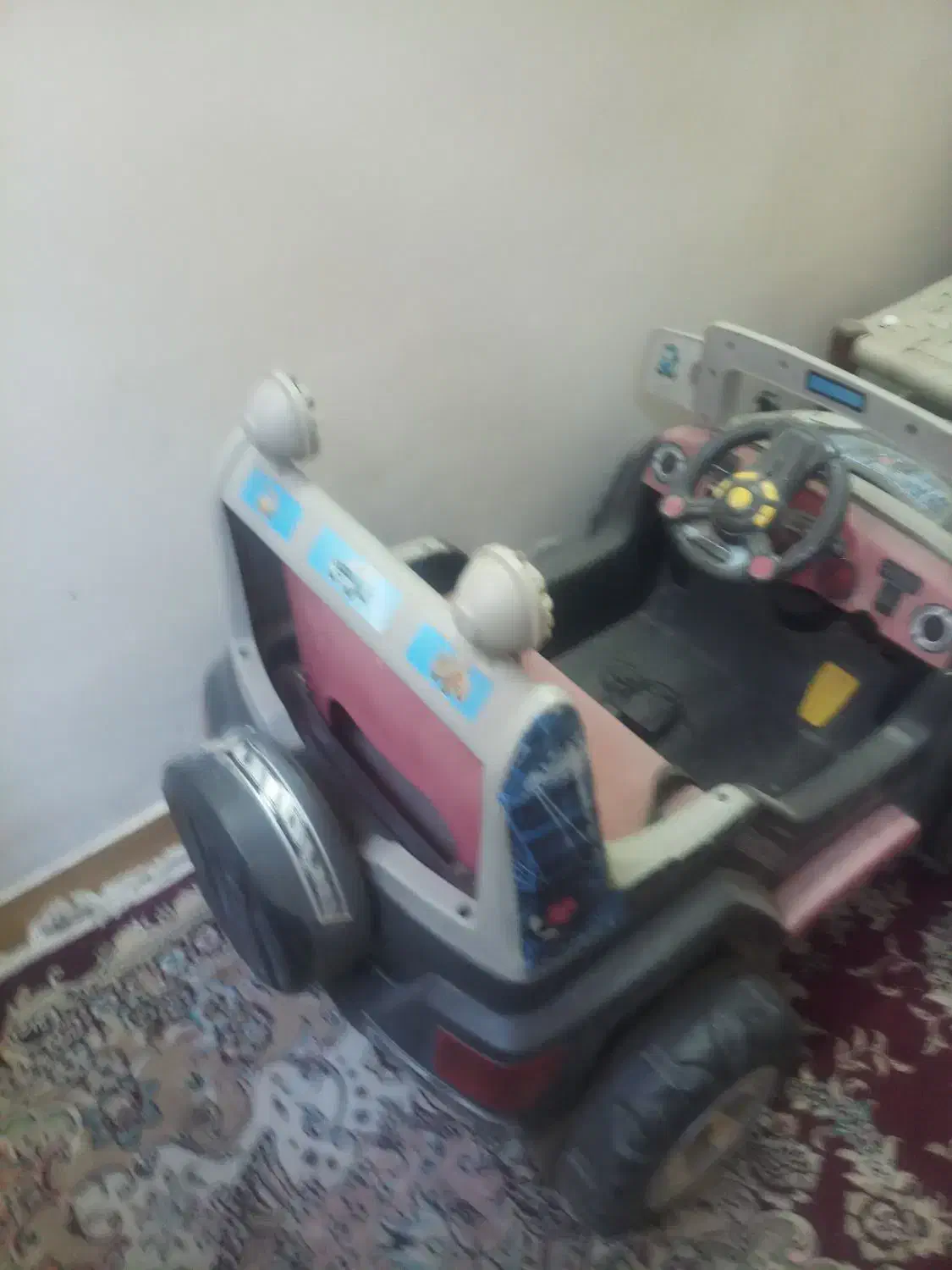 ماشین شارژی|اسباببازی|اندیشه, اندیشه فاز ۳|دیوار