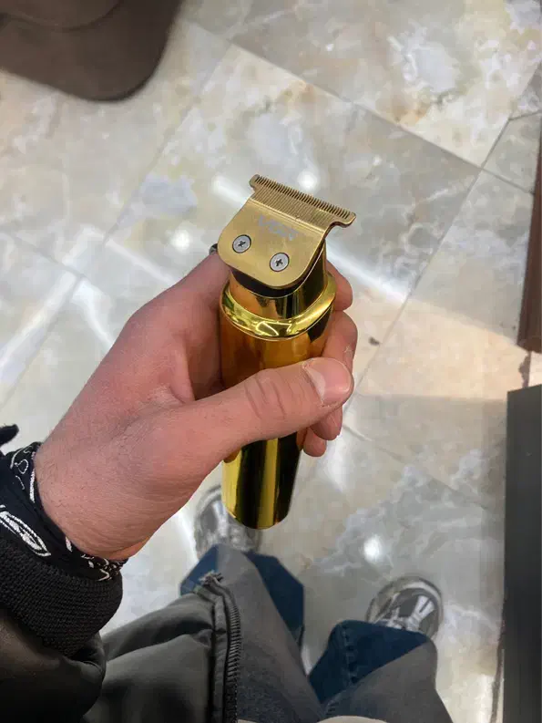 ماشین اصلاح|آرایشی، بهداشتی، درمانی|فولادشهر, B4|دیوار