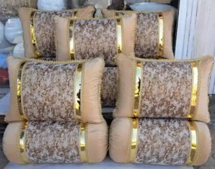 ست شاه نشین وبالشت گرد وچهار گوش|رختخواب، بالش، پتو|دزفول, |دیوار