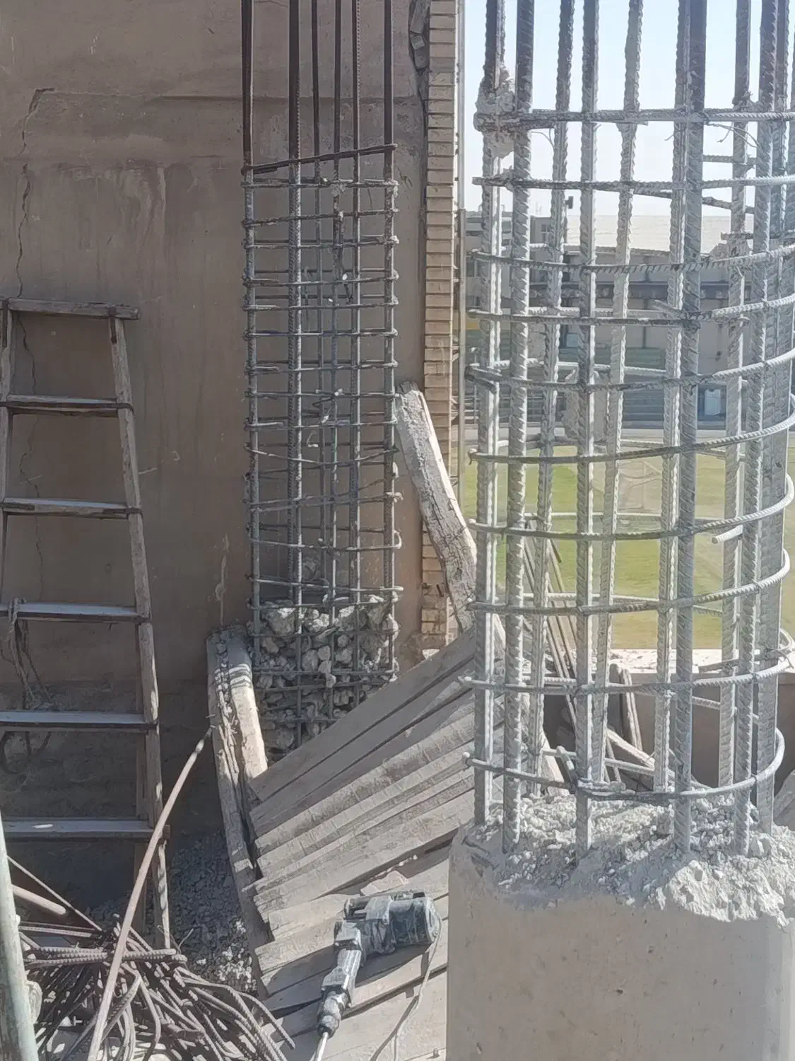 سوراخکاری و شیار زنی با تخفیف ویژه|خدمات پیشه و مهارت|اصفهان, پارک خبرنگار|دیوار