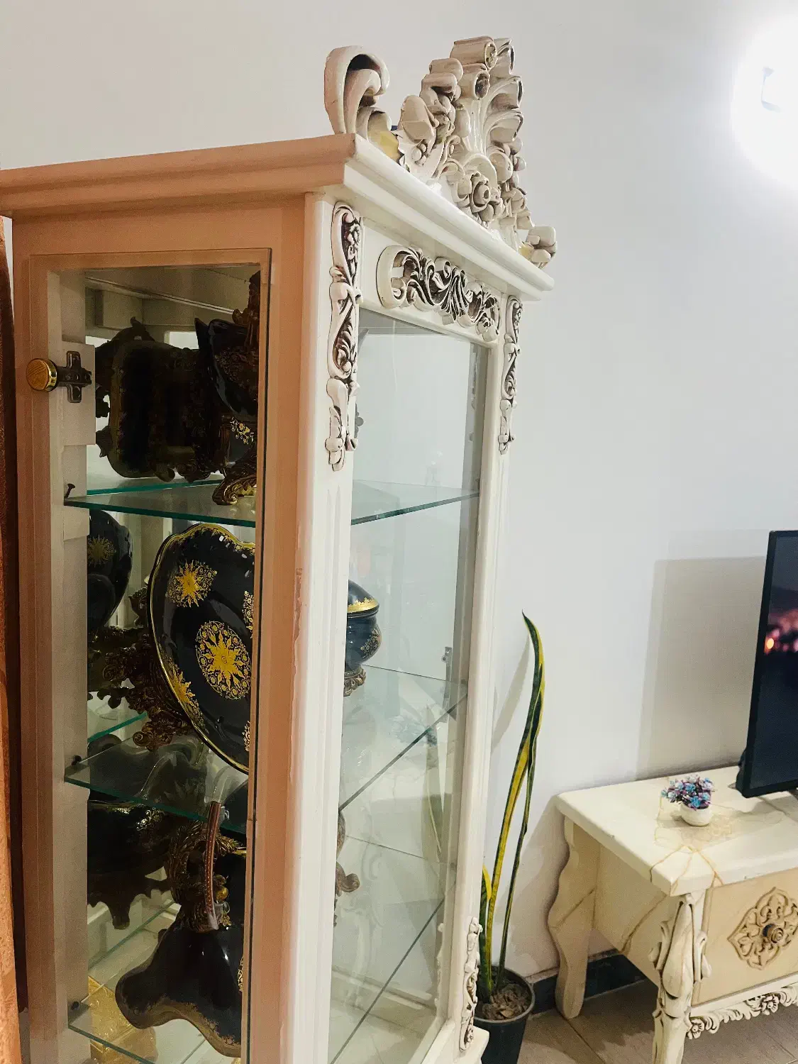 بوفه سفید|بوفه، ویترین، کنسول|آمل, |دیوار