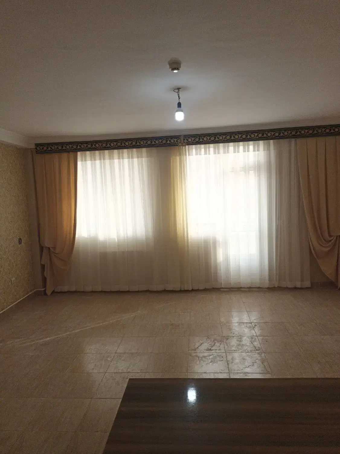 فروش واحد در شهر جدید سهند ۸۵ متر دارای وام اوراق|فروش آپارتمان|سهند, |دیوار