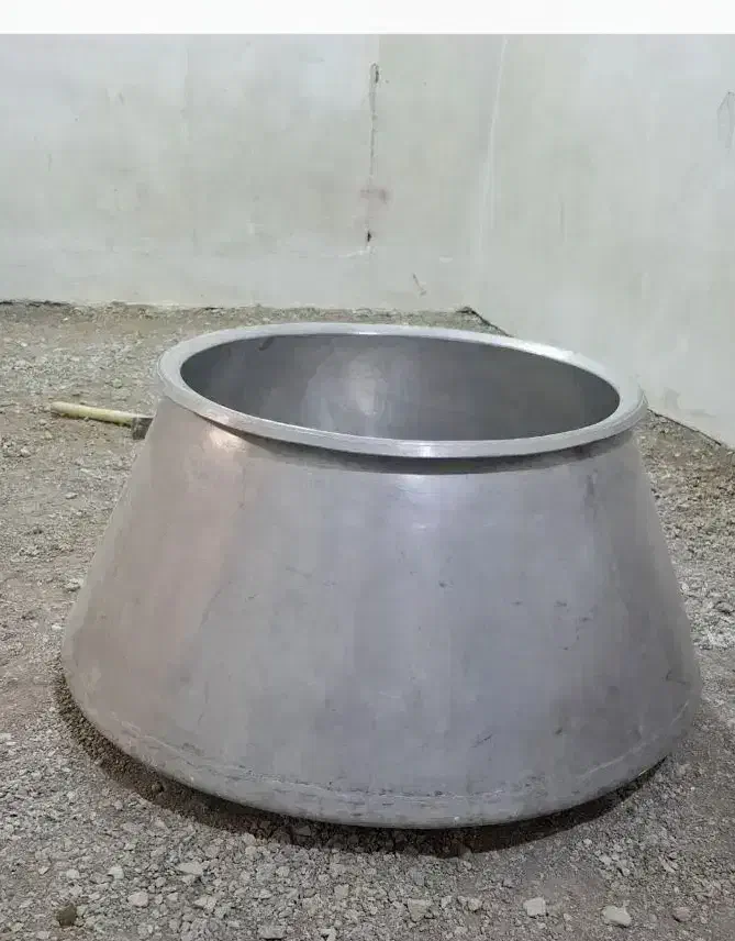 دیگ وتشت واجاق بزرگ اشپزی|ظروف پختوپز|اردبیل, |دیوار