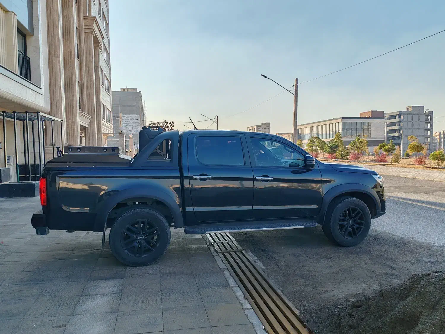 KMC تی 8 مدل 402 استسنائی|خودرو سواری و وانت|تبریز, |دیوار