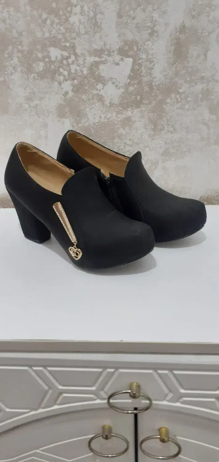 کفش پاشنه بلند مشکی شیک|کیف، کفش، کمربند|ماهدشت, |دیوار