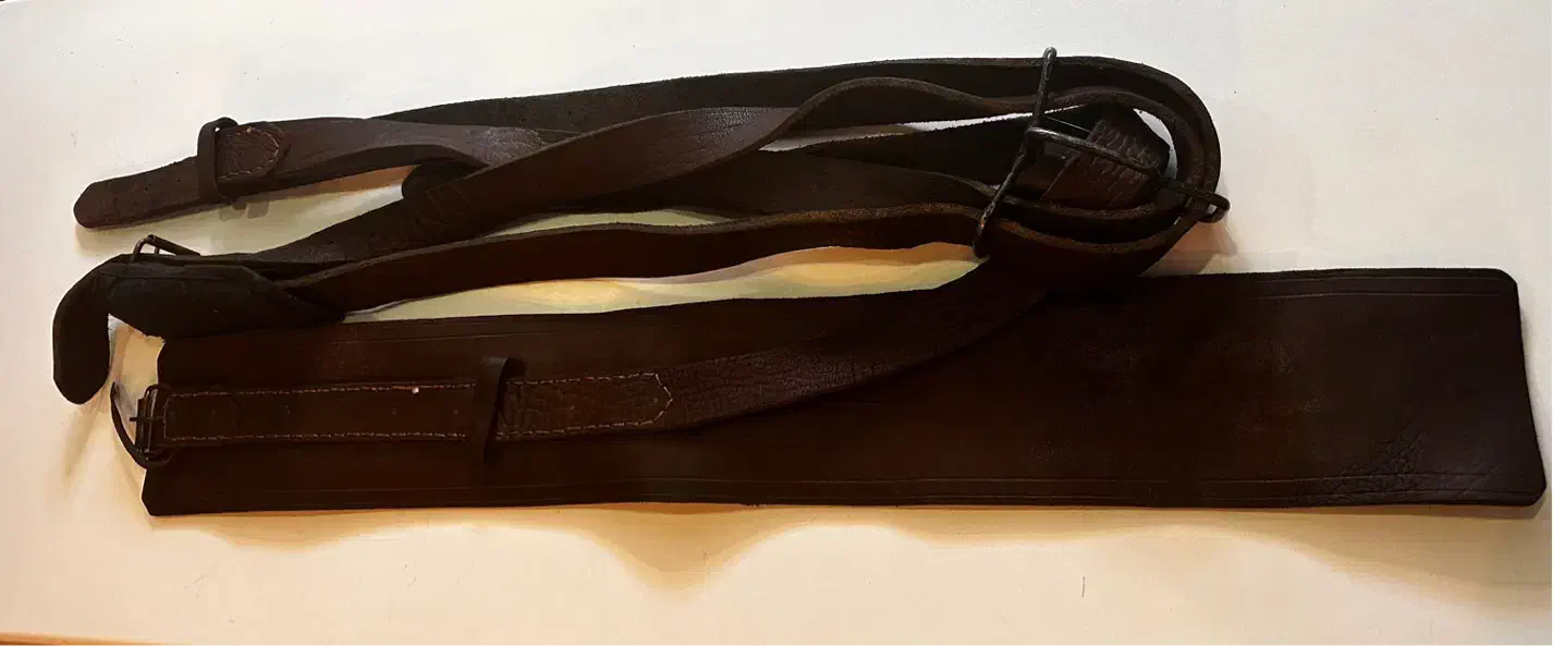 هیکلی|کیف، کفش، کمربند|تهران, آبشار تهران (دریاچه)|دیوار