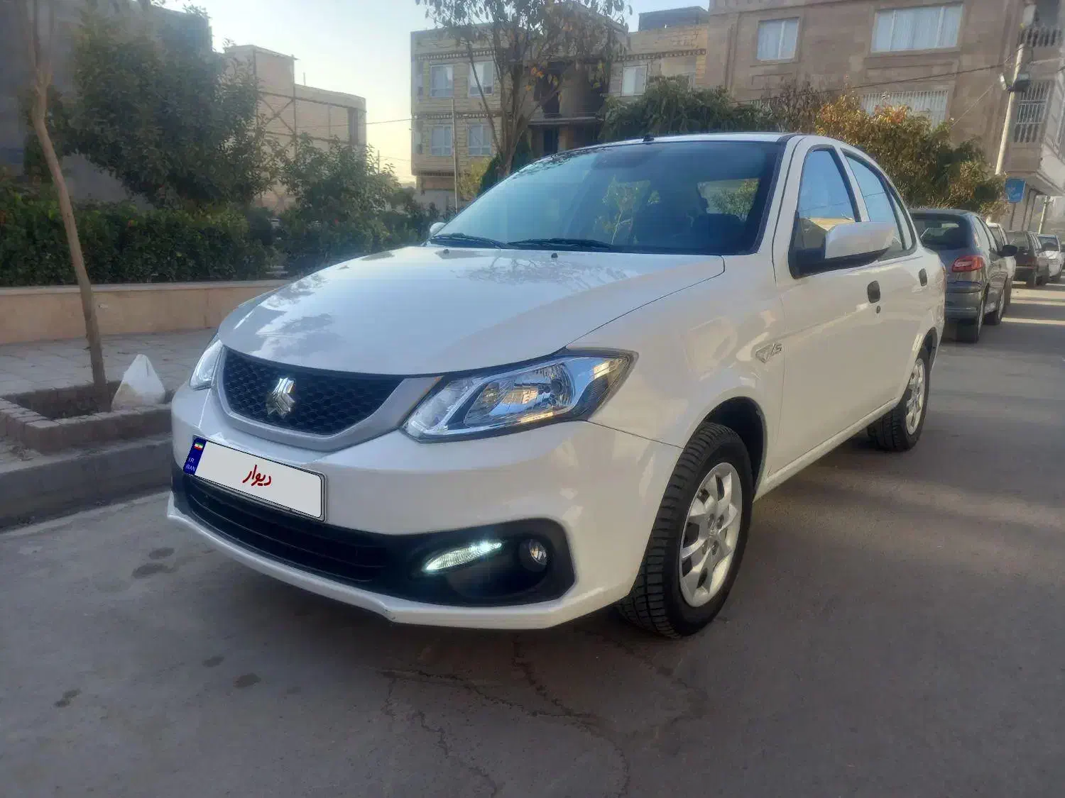 ساینا اس ۴۰۳|خودرو سواری و وانت|مشهد, کشف|دیوار