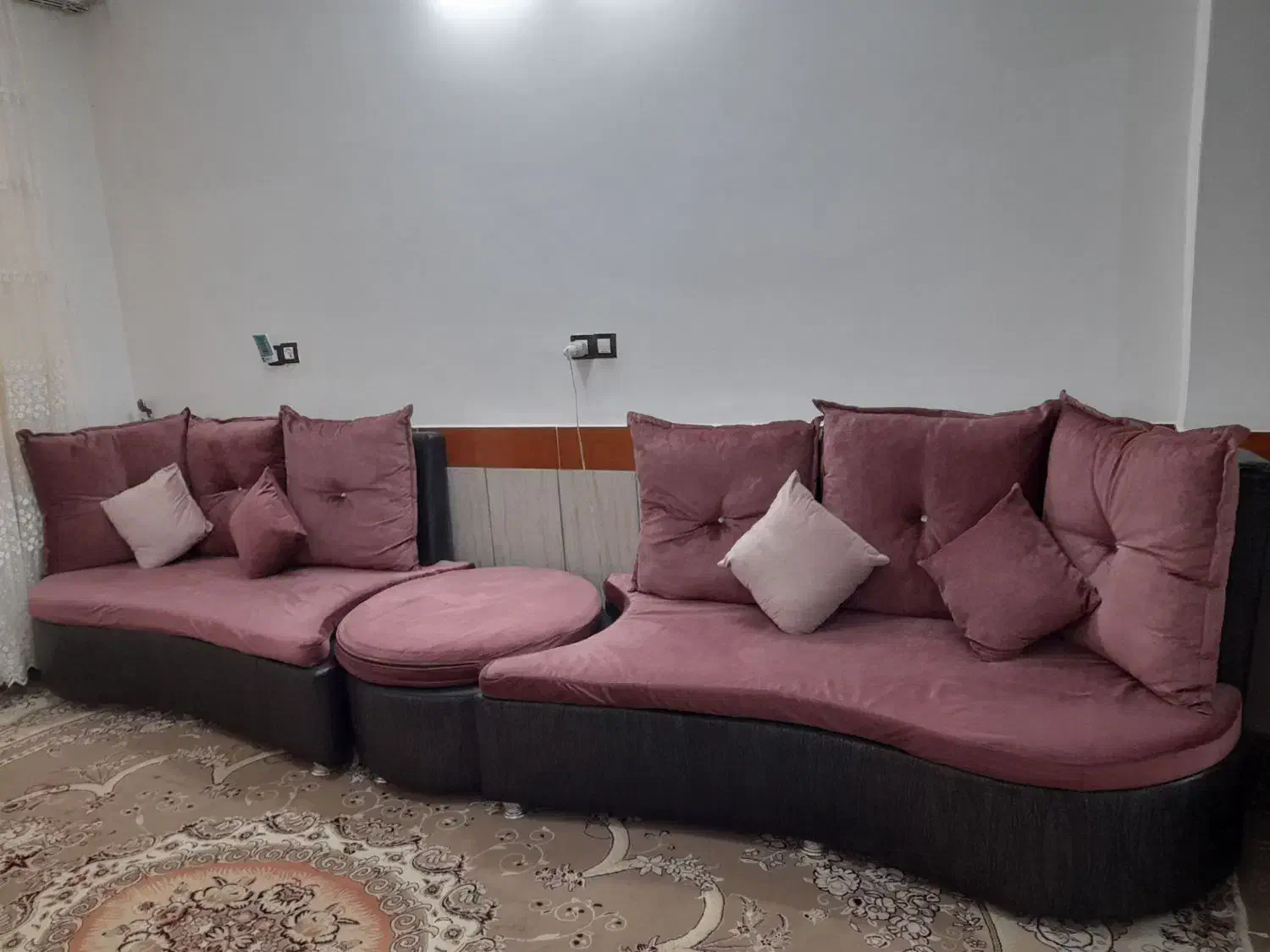 یک دست مبل ۸نفره با میز ناهار خوری ست|مبلمان خانگی و میز عسلی|تربتحیدریه, بوستان باغ ملی|دیوار