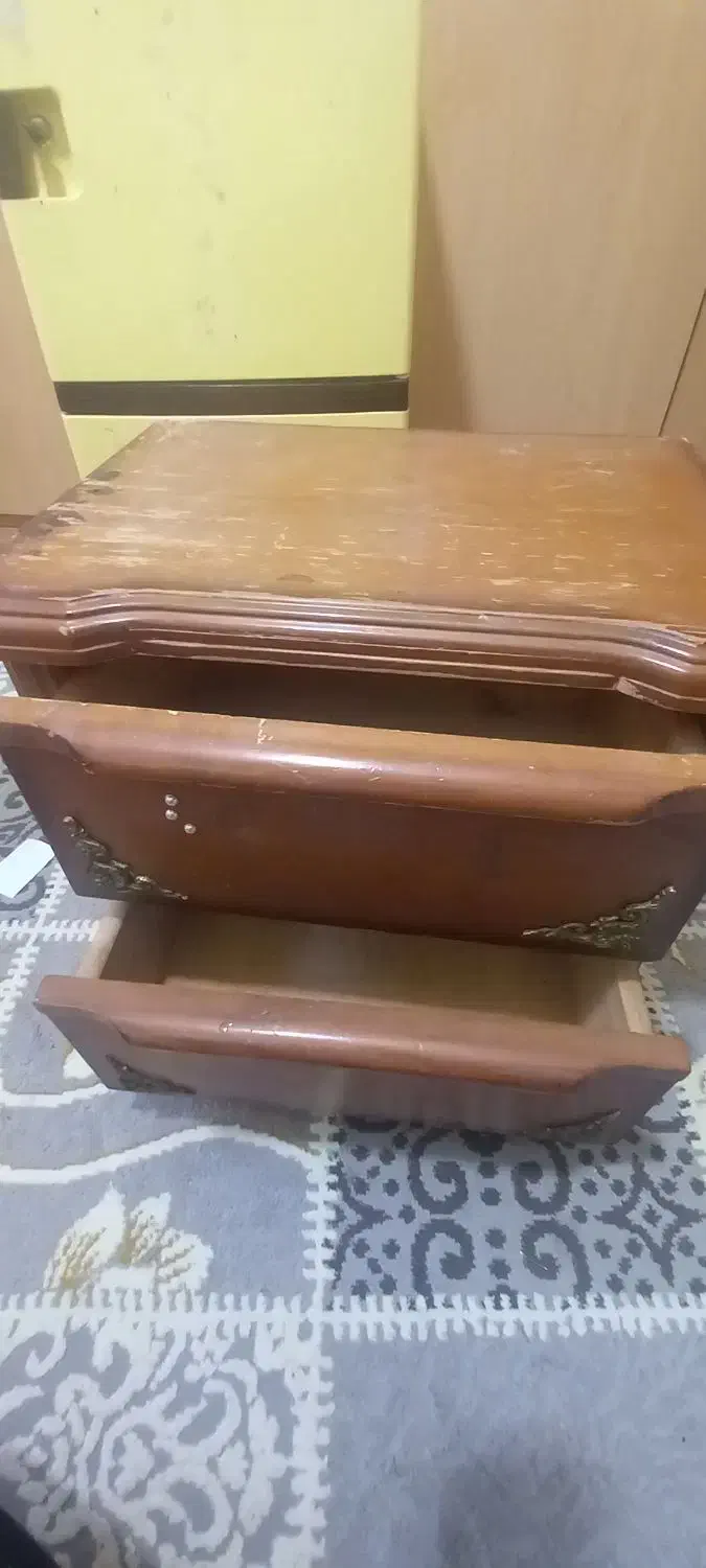 دوعددپاتختی چوبی|تخت و سرویس خواب|اردبیل, |دیوار