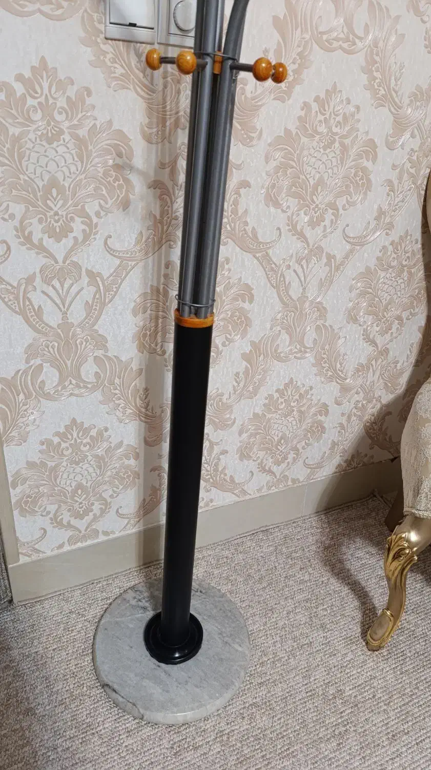 اویز لباس ایستاده|بندرخت و رخت‌آویز|بهشهر, |دیوار