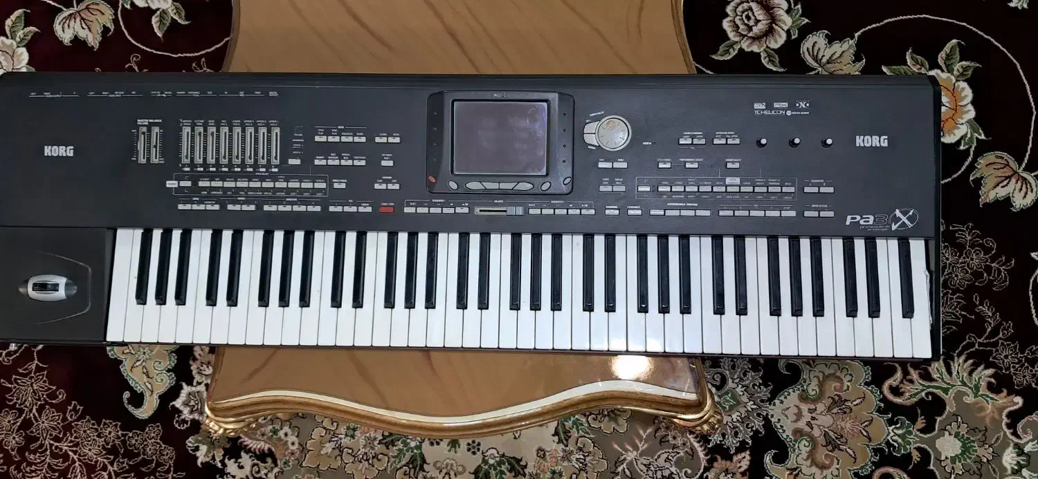 کیبورد|پیانو، کیبورد، آکاردئون|قم, شهر قائم|دیوار