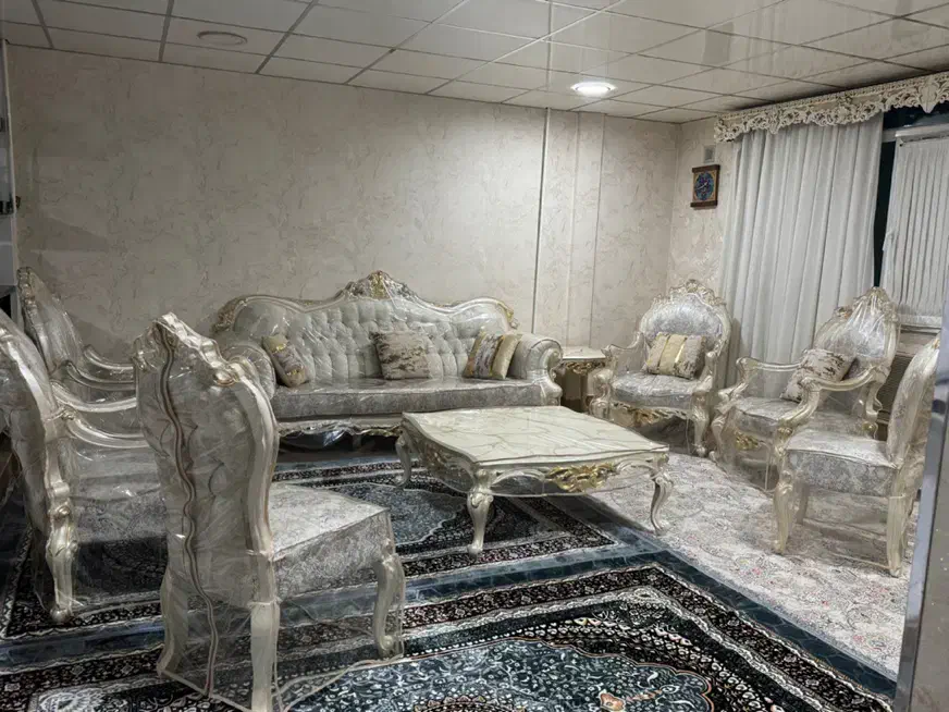 مبل کلاسیک و سلطنتی|مبلمان خانگی و میز عسلی|بندر ماهشهر, |دیوار