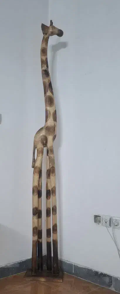 زرافه چوبی|مجسمه، تندیس، ماکت|تهران, کیانشهر|دیوار