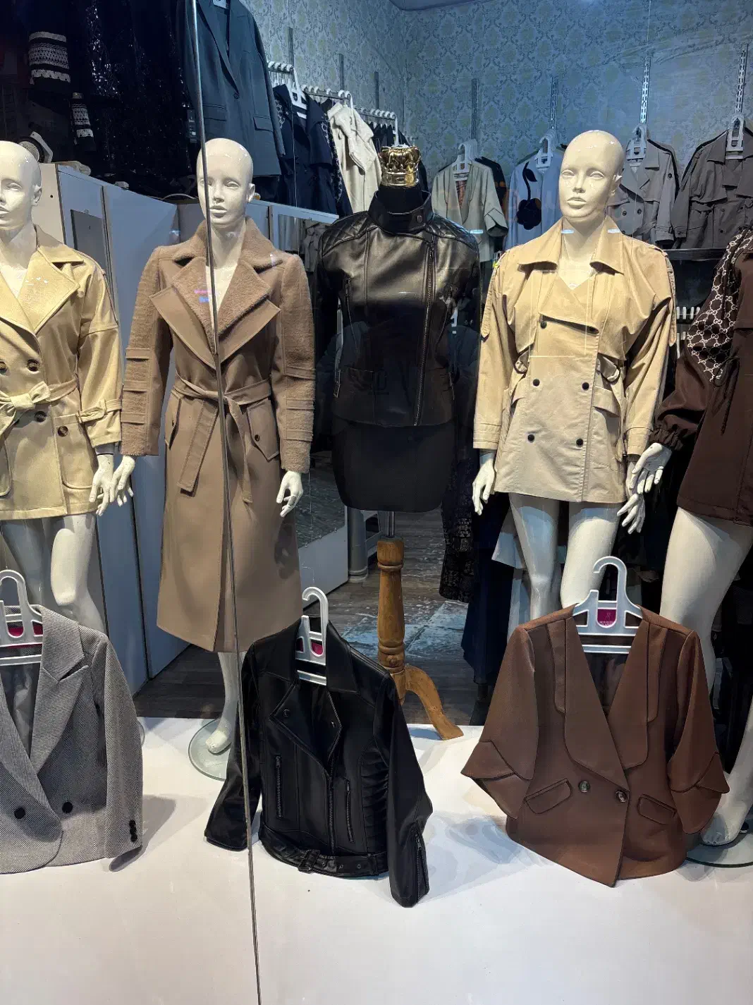 فروشنده مانتو|استخدام بازاریابی و فروش|اهر, |دیوار