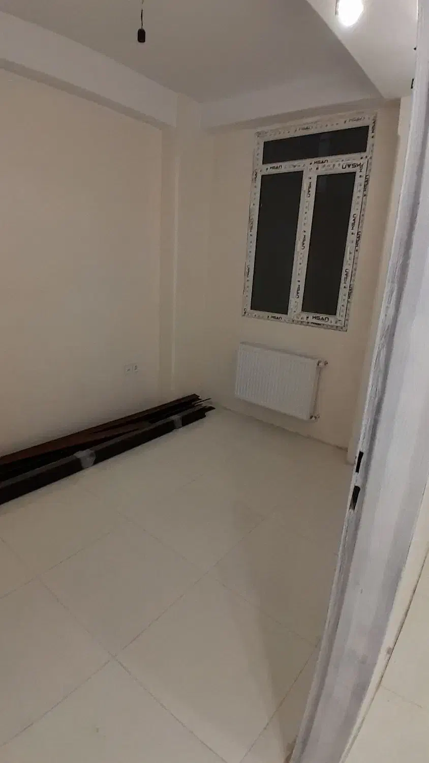 منیریه زهره کرمانی/ ۸۰ متر/ کلید نخورده