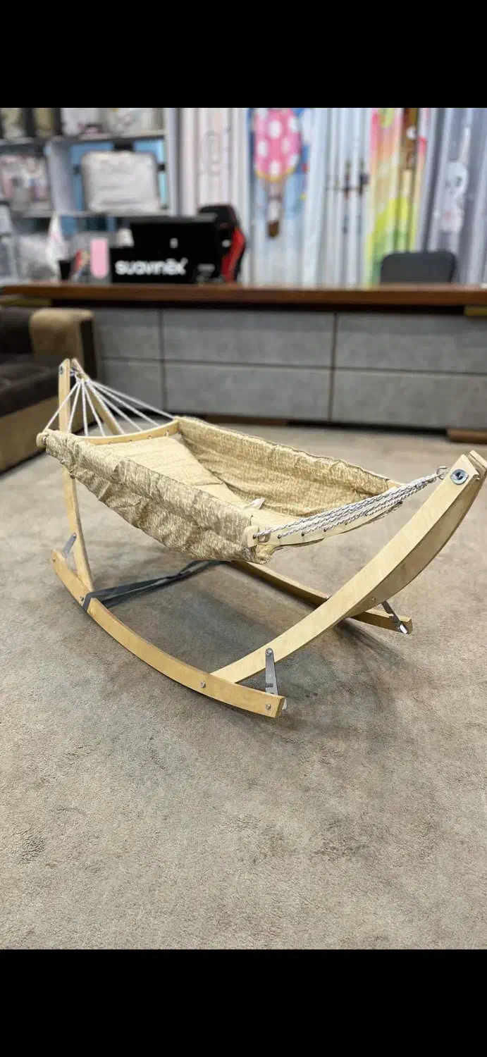 کریر /ننو چوبی|تخت و صندلی بچه|قائم‌شهر, |دیوار