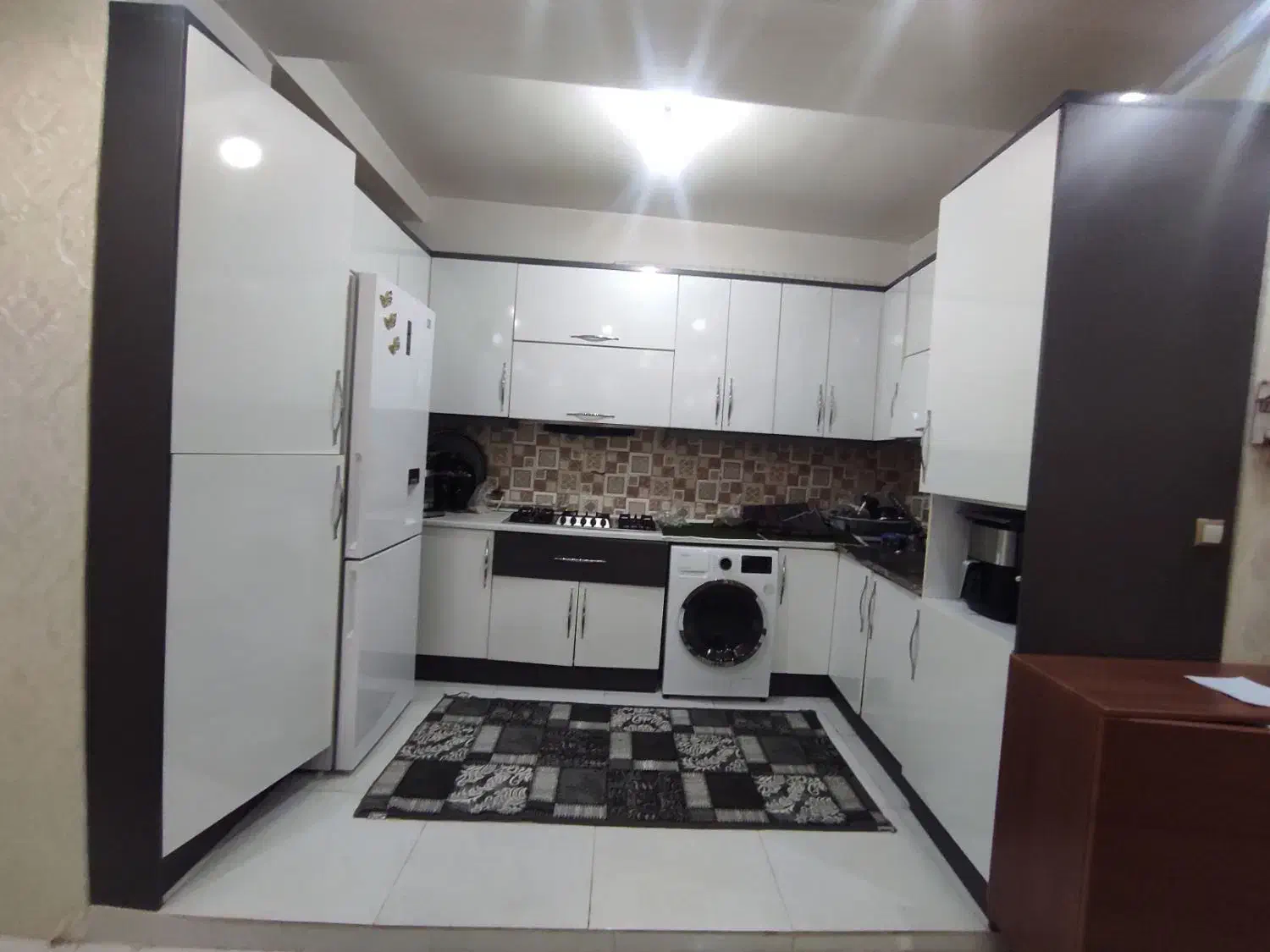 آپارتمان لوکس خوش متراژ در صباشهر|فروش آپارتمان|صباشهر, |دیوار