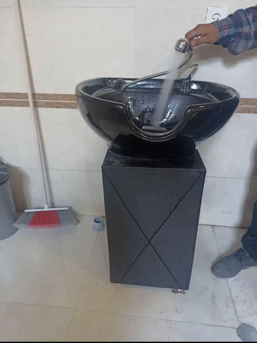 تعمیرات‌پکیج‌لباسشویی‌آبگرمکن‌بخاری‌لوله‌کشی|خدمات پیشه و مهارت|سنندج, |دیوار