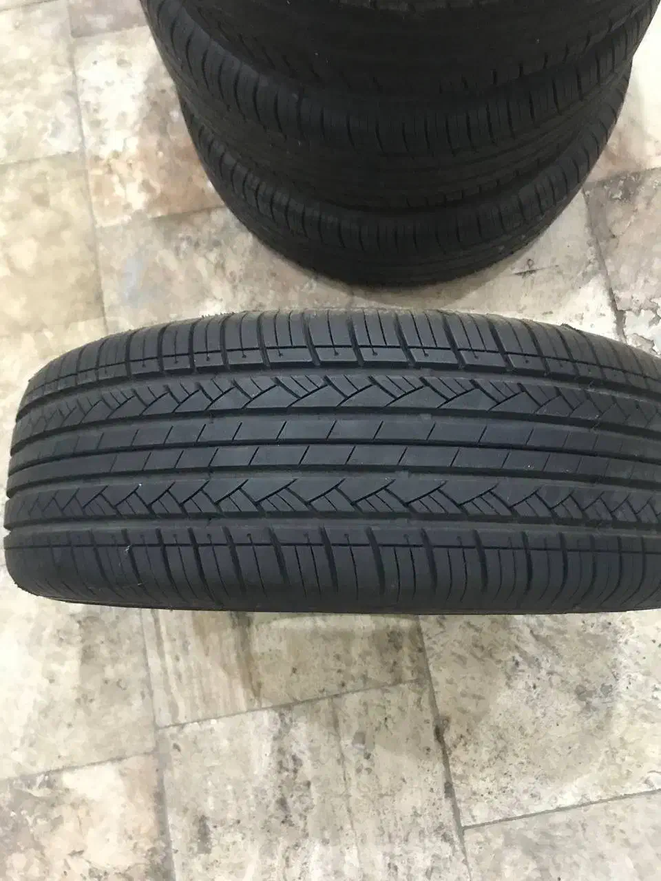 لاستیک کویر 215/60/17 صفر|قطعات یدکی و لوازم جانبی|ساری, |دیوار