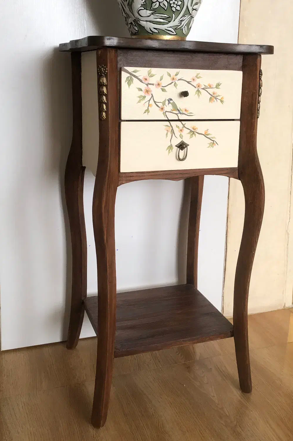 میز کنارسالنی|میز تلفن|ورامین, جعفر آباد اخوان|دیوار