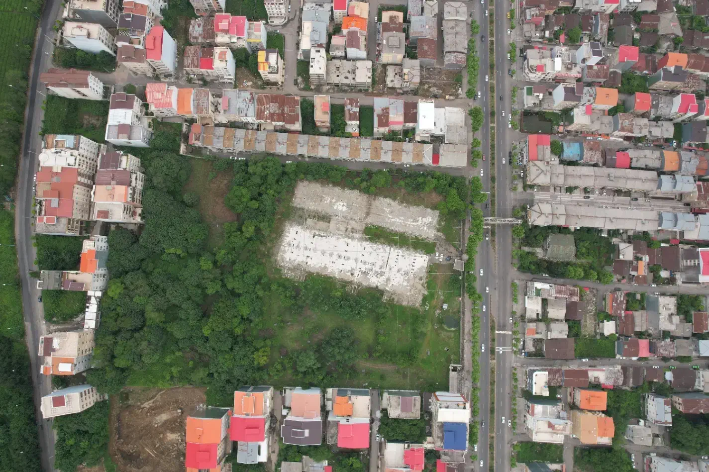 قطعات مسکونی و تجاری با ابعاد مختلف|فروش زمین و ملک کلنگی|لاهیجان, گلستان|دیوار