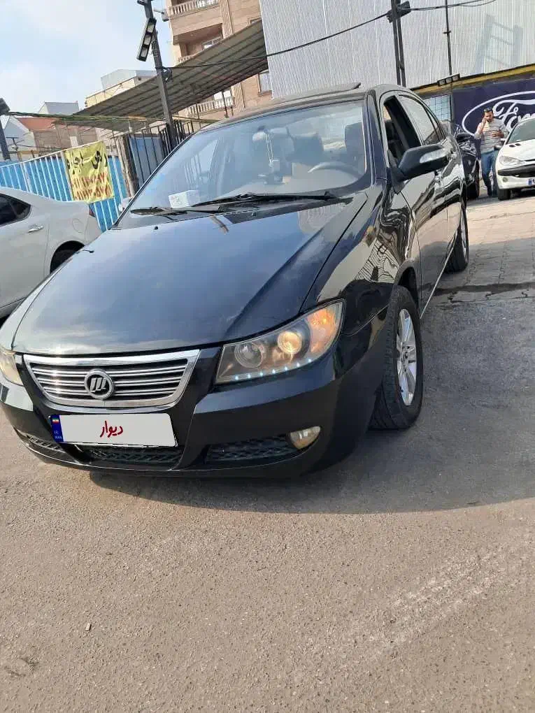 لیفان ۶۲۰ مشکی ۱۸۰۰ مدل۹۳ بیرنگ|خودرو سواری و وانت|رشت, حسین آباد|دیوار