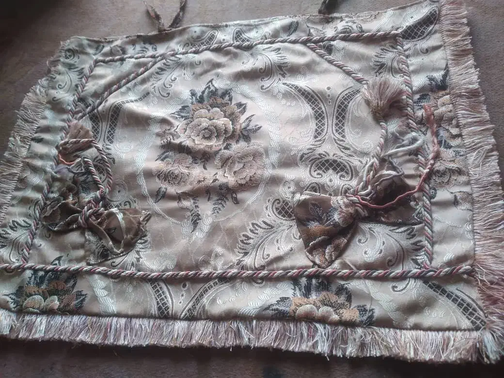 پشتی|پشتی|کازرون, |دیوار