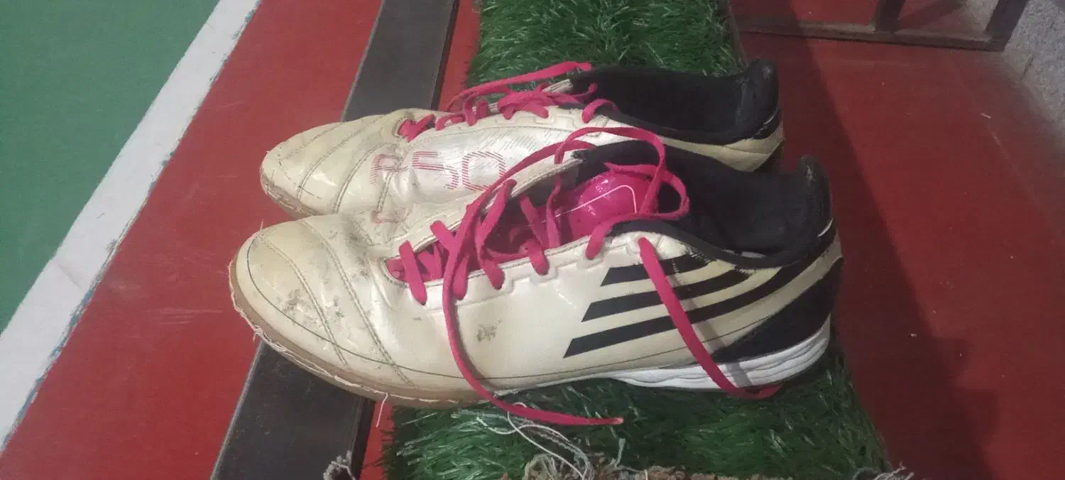 یک جفت کفش سالن استوک|کیف، کفش، کمربند|میاندوآب, |دیوار