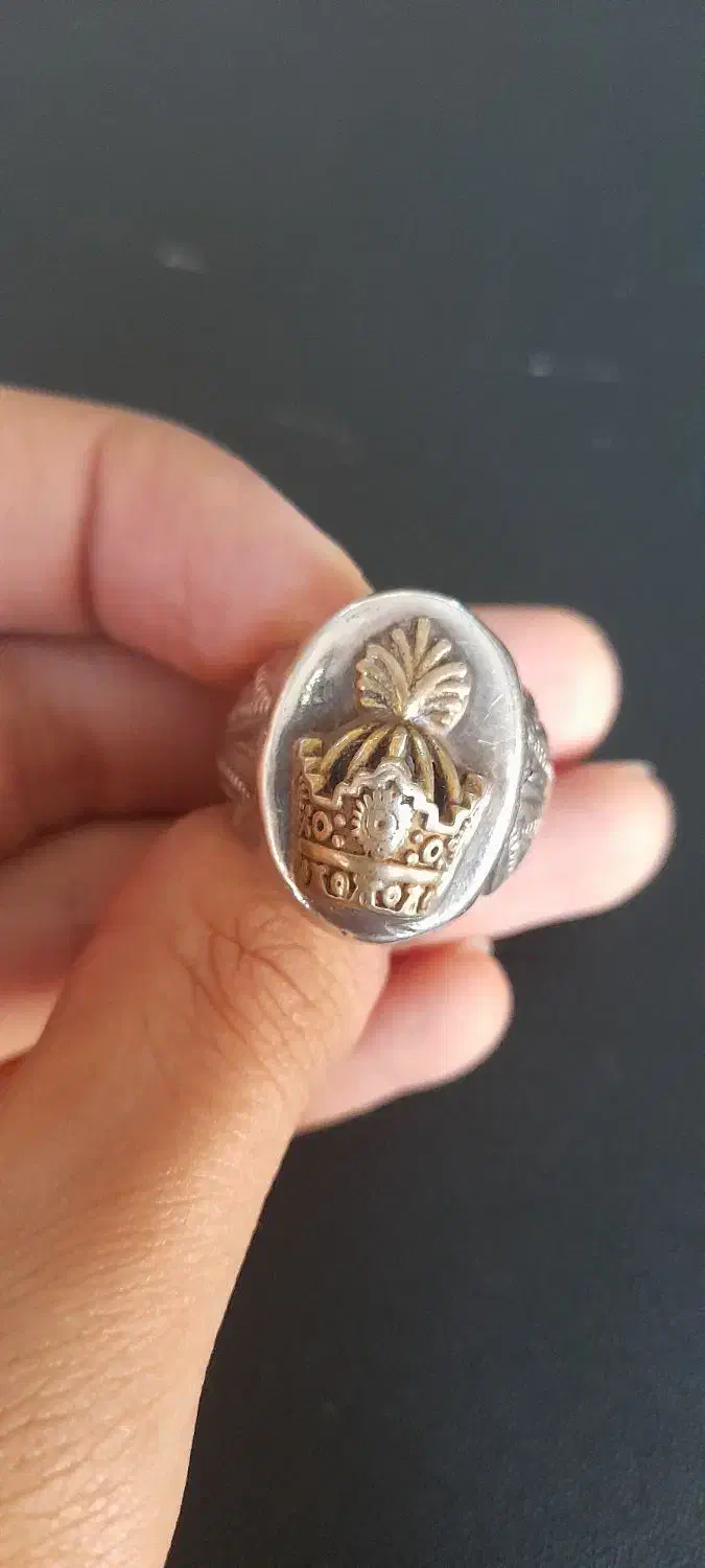 پلاک کوروش کبیر و انگشتر تاج|جواهرات|اهواز, پادادشهر|دیوار