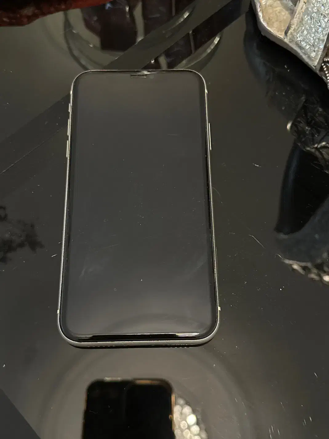 موبایل آیفون ۱۱ سفید|موبایل|تهران, جمهوری|دیوار