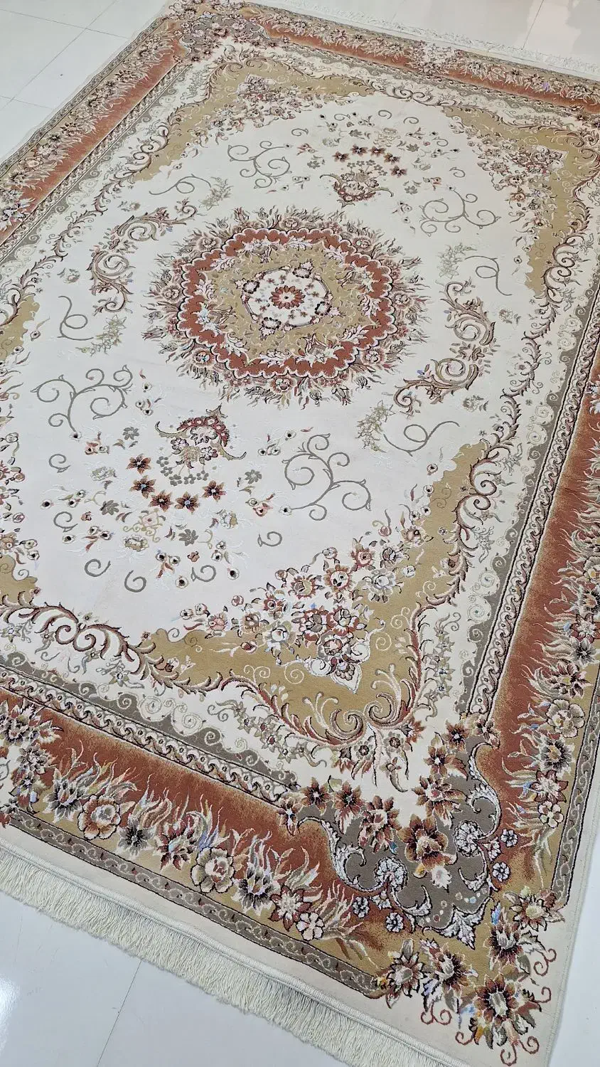 دو تخته فرش9 متری گل برجسته|فرش|ایلام, |دیوار