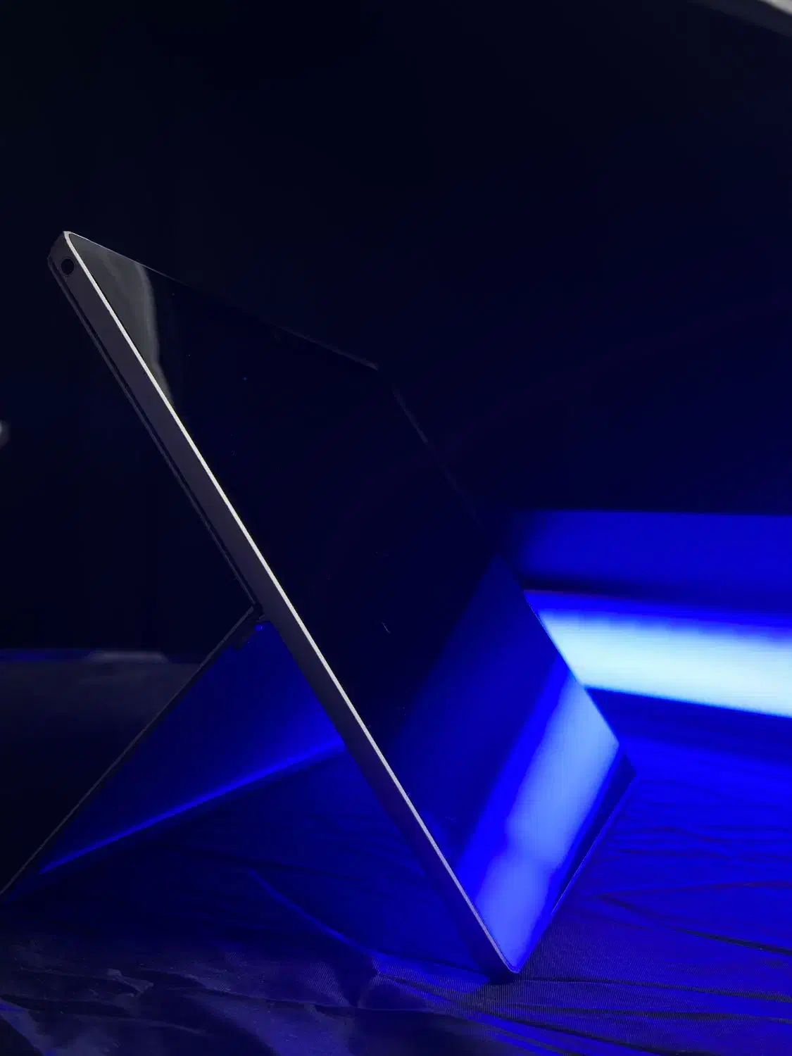 سرفیس پرو ۴ همراه با شارژر و کیبرد|رایانه همراه|تهران, خانی آباد نو شمالی|دیوار