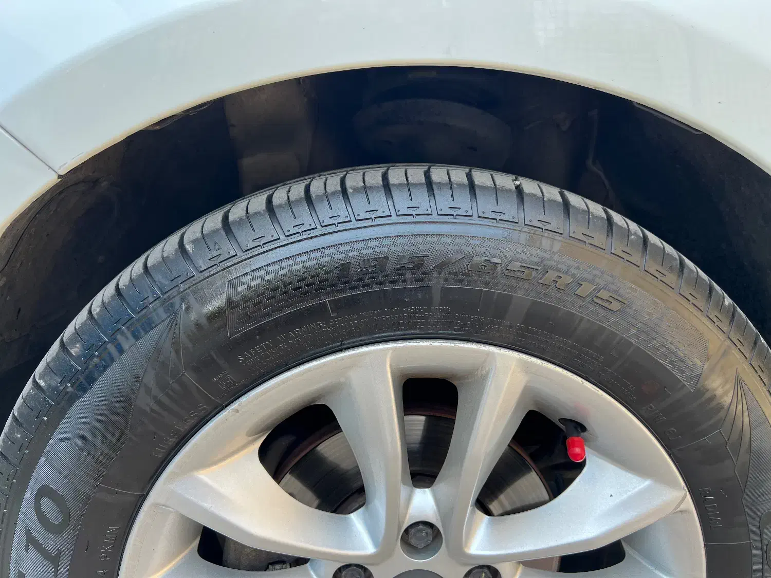 برلیانس ۳۳۰ اتومات مدل ۹۵ بدون رنگ کارکرد ۱۲۰|خودرو سواری و وانت|رشت, کوی غلام نیا|دیوار